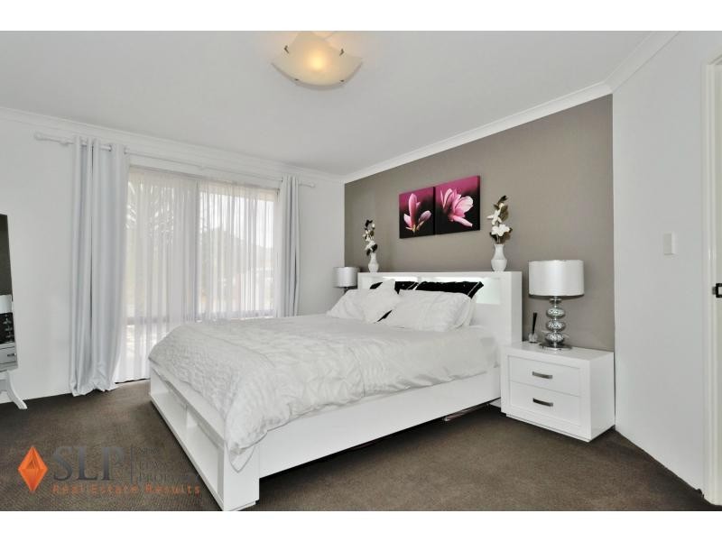 16 Petworth Drive, The Vines WA 6069