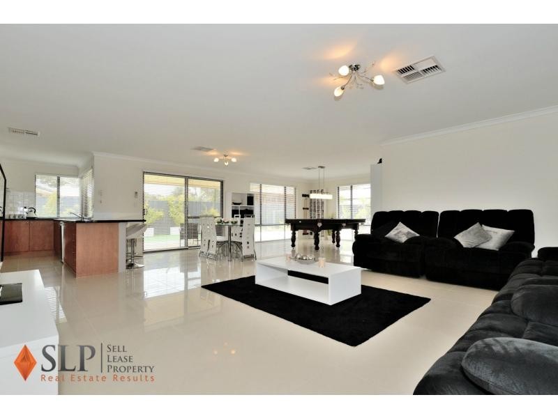 16 Petworth Drive, The Vines WA 6069