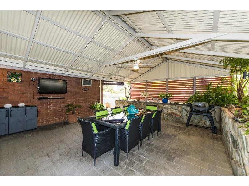 27 Linton Street, Byford WA 6122