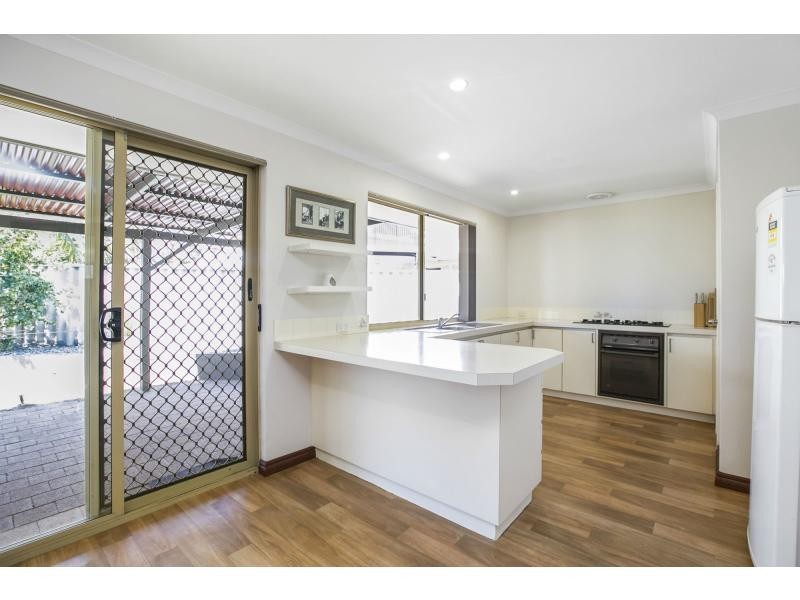 94B The Avenue, Warnbro WA 6169
