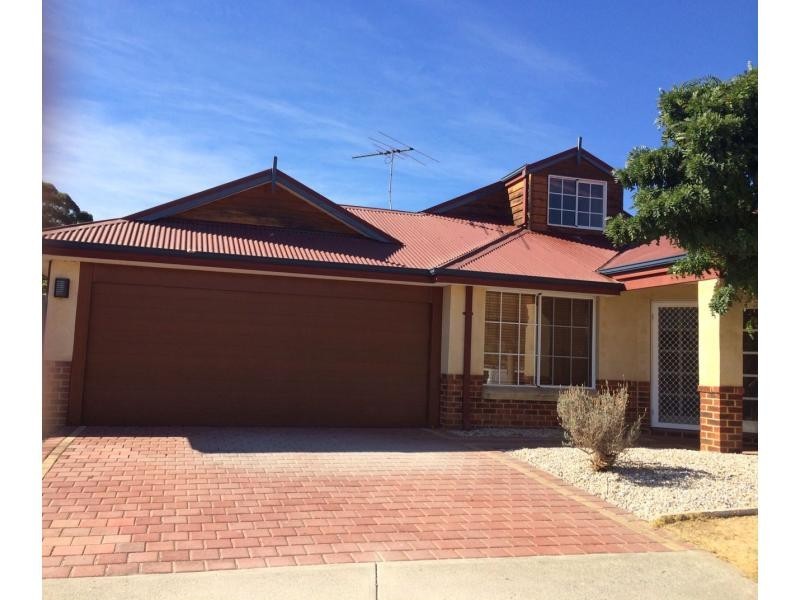 2 Hare Court, Willagee WA 6156