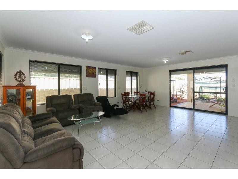 75 Cilantro Parkway, Seville Grove WA 6112