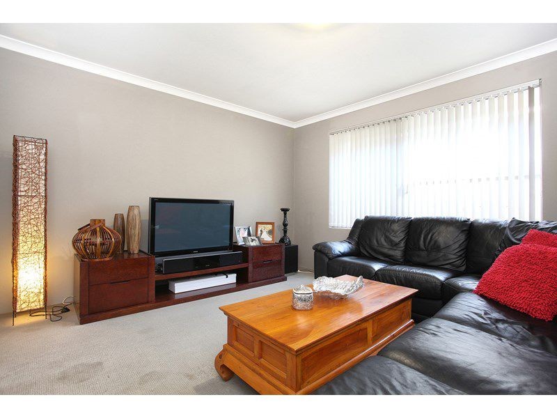 8 Anhinga Trail, Dudley Park WA 6210