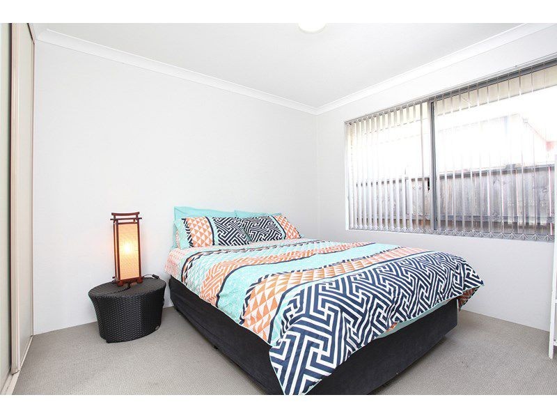 8 Anhinga Trail, Dudley Park WA 6210