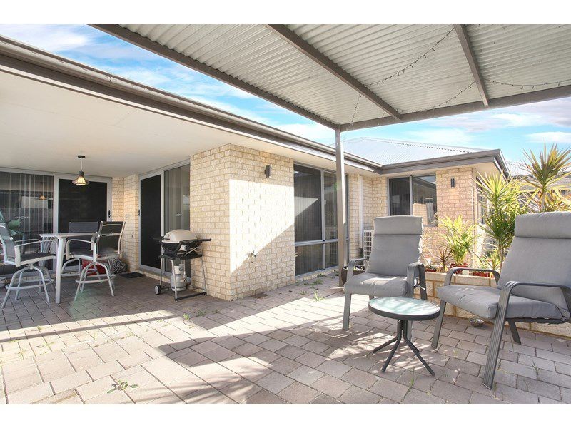 8 Anhinga Trail, Dudley Park WA 6210