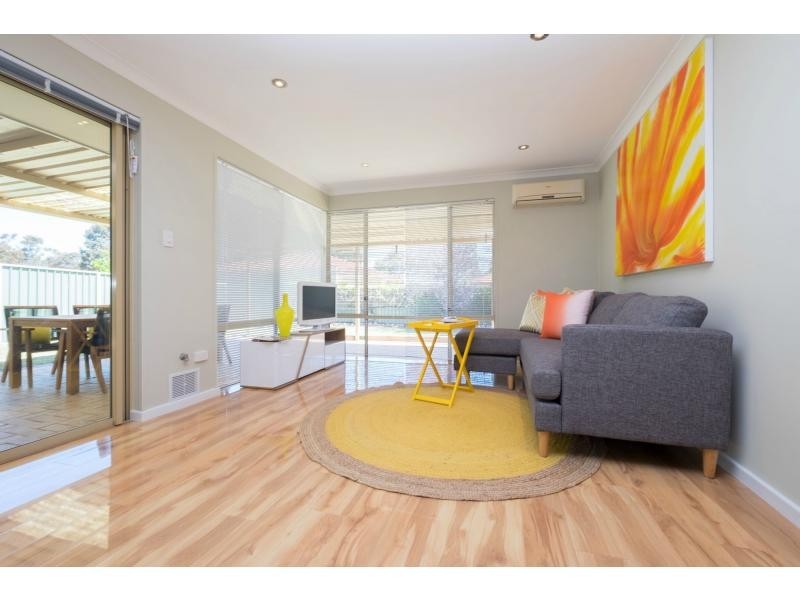2 Leaf Place, Seville Grove WA 6112