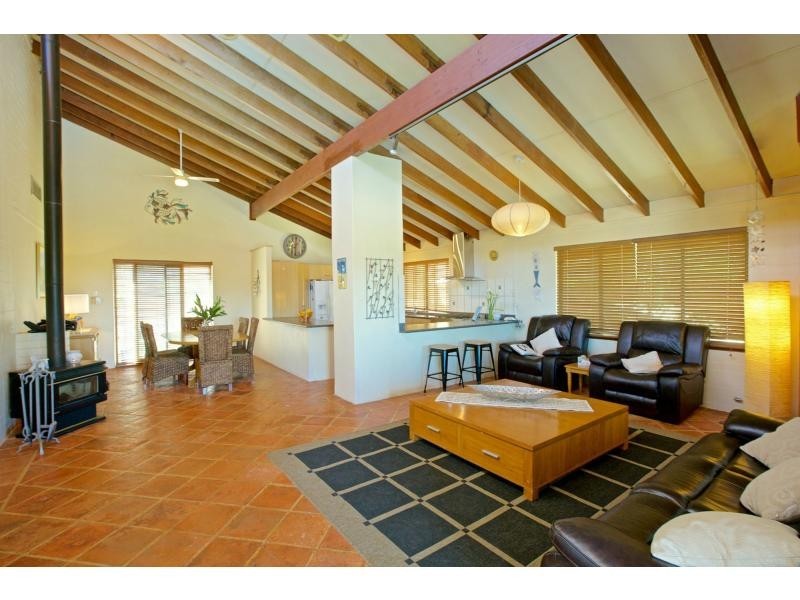 57 Gunida Street, Mullaloo WA 6027