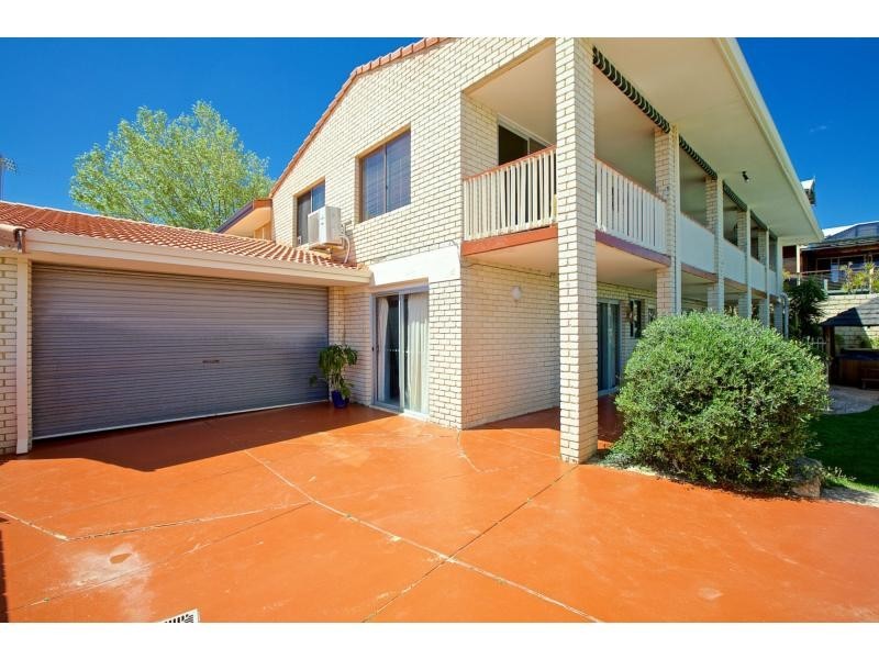 57 Gunida Street, Mullaloo WA 6027