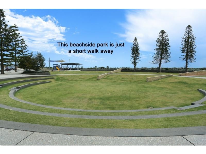 316 Peelwood Parade, Halls Head WA 6210