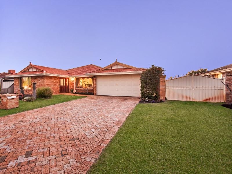 23 Port Royal Drive, Safety Bay WA 6169