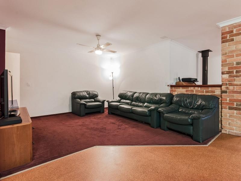 23 Port Royal Drive, Safety Bay WA 6169