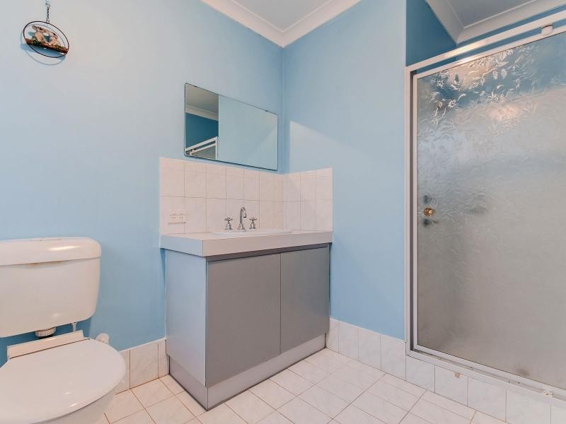 23 Port Royal Drive, Safety Bay WA 6169