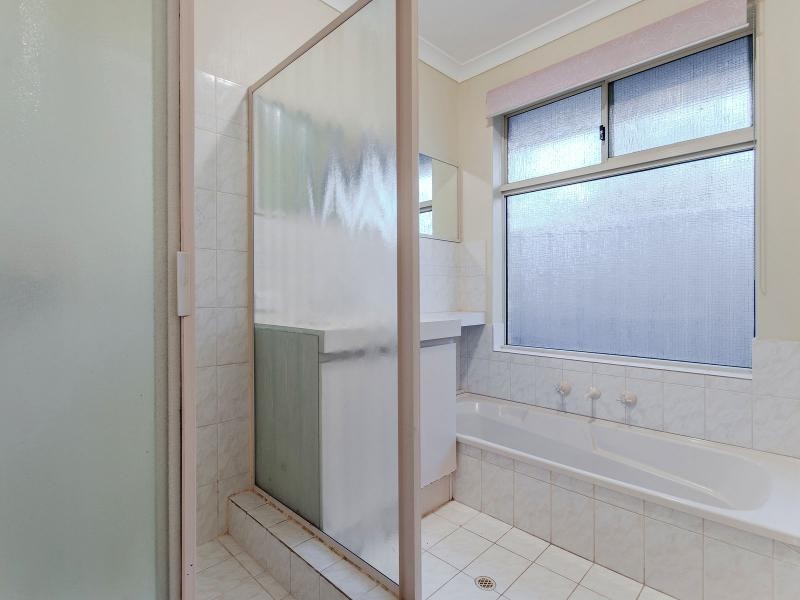 23 Port Royal Drive, Safety Bay WA 6169