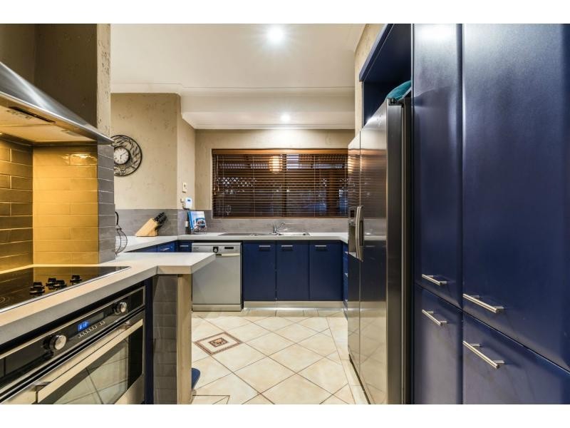 55 Waterloo Crescent, Lesmurdie WA 6076