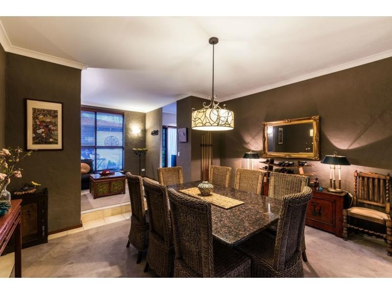 55 Waterloo Crescent, Lesmurdie WA 6076