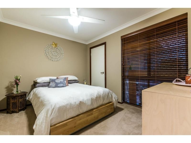 55 Waterloo Crescent, Lesmurdie WA 6076
