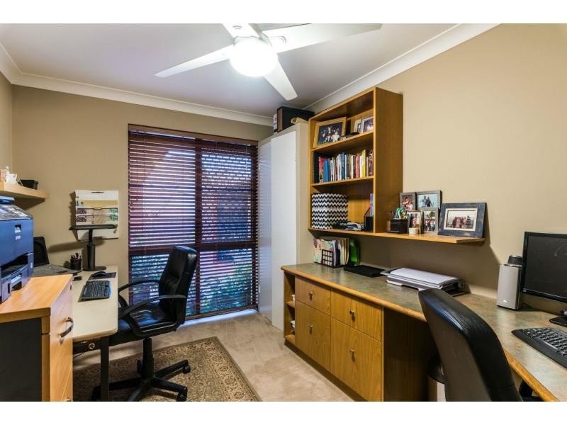 55 Waterloo Crescent, Lesmurdie WA 6076