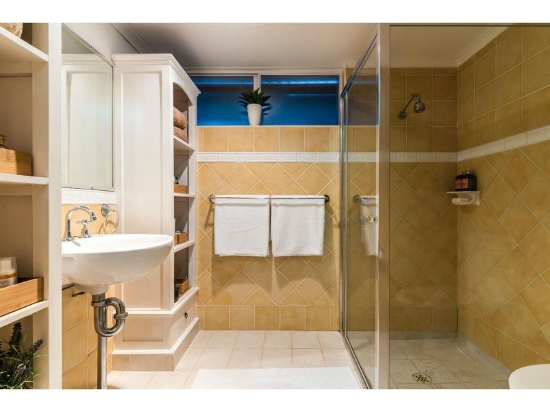 55 Waterloo Crescent, Lesmurdie WA 6076