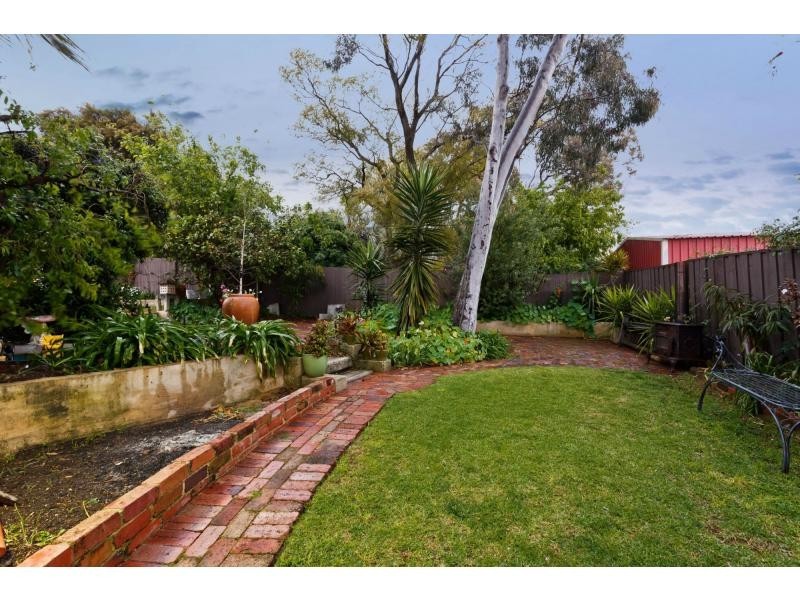 55 Waterloo Crescent, Lesmurdie WA 6076