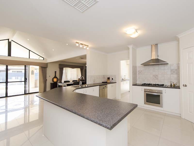 72 Rae Road, Shoalwater WA 6169