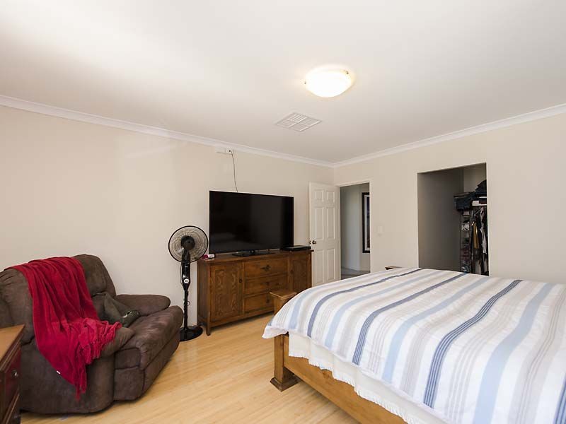 72 Rae Road, Shoalwater WA 6169