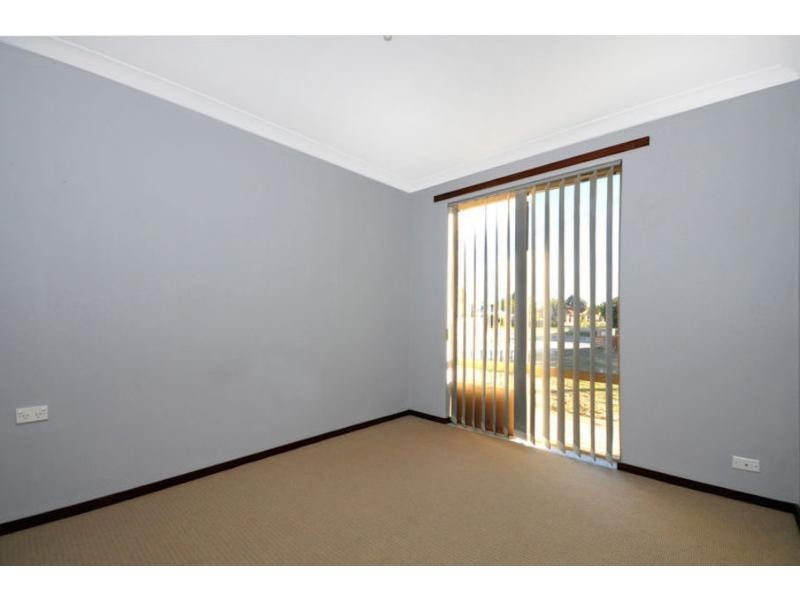 4 Giles Place, Mirrabooka WA 6061