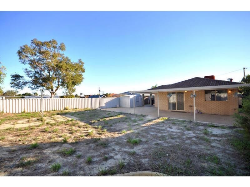 4 Giles Place, Mirrabooka WA 6061