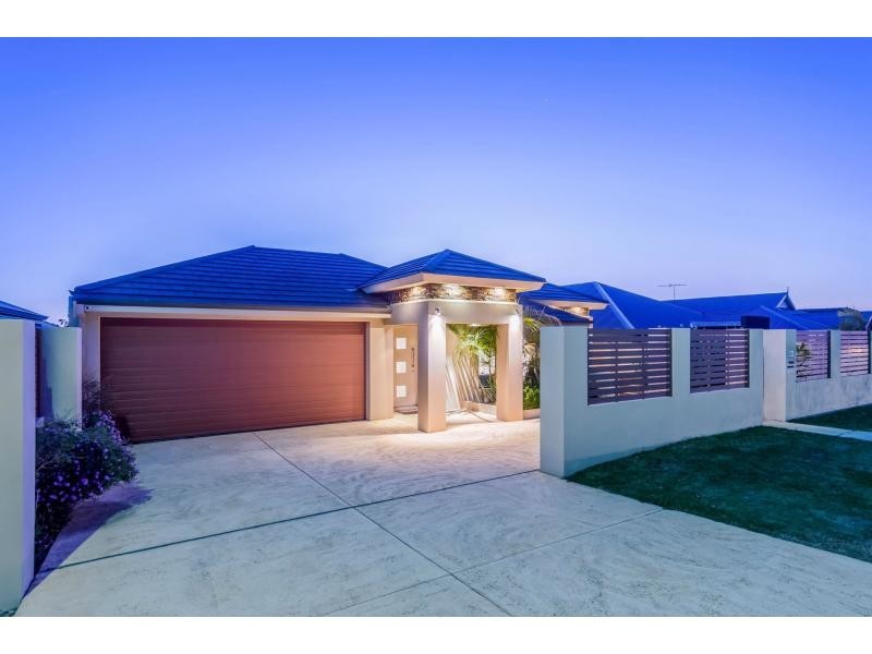 12 Susan Road, Madeley WA 6065