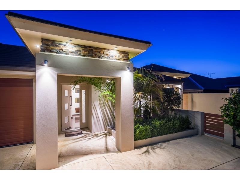 12 Susan Road, Madeley WA 6065