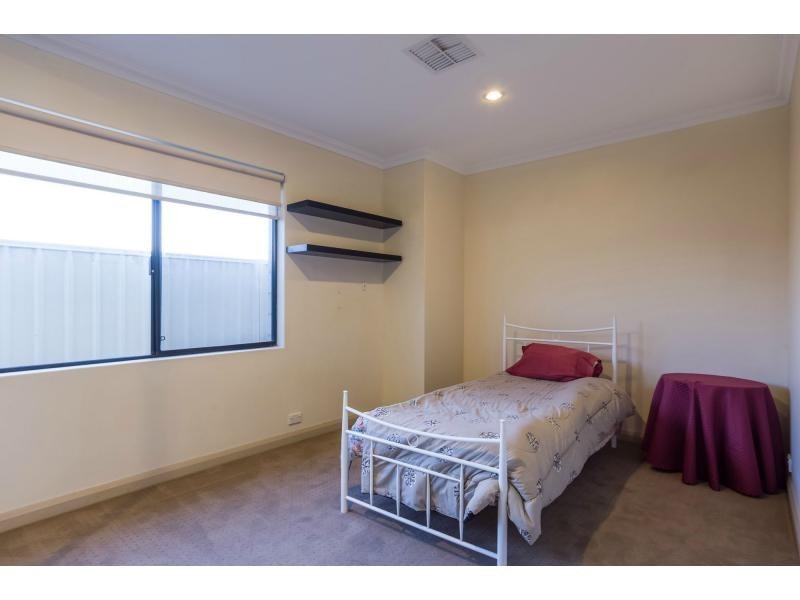 12 Susan Road, Madeley WA 6065