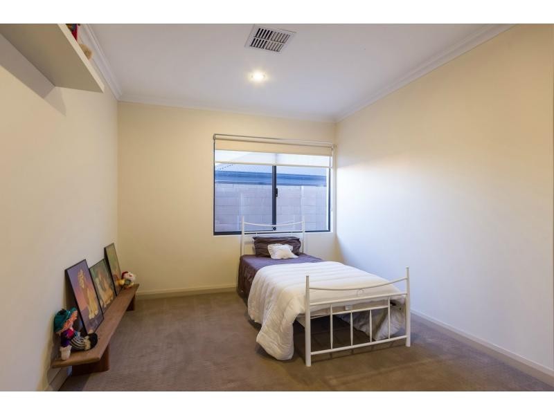 12 Susan Road, Madeley WA 6065