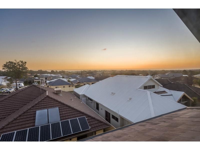 12 Susan Road, Madeley WA 6065