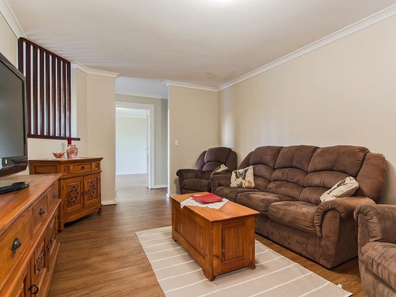 13 Trinidad Street, Safety Bay WA 6169