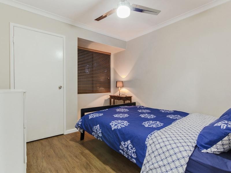 13 Trinidad Street, Safety Bay WA 6169