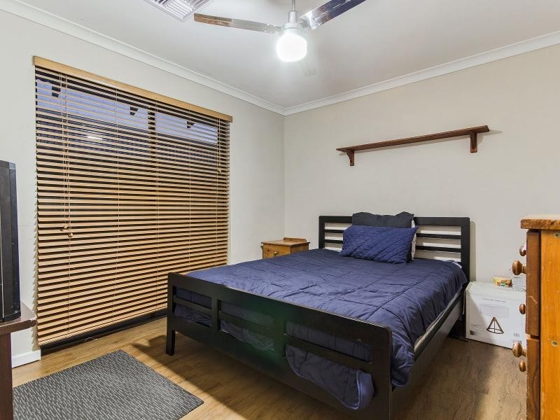 13 Trinidad Street, Safety Bay WA 6169