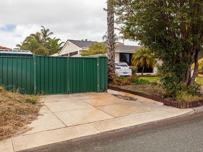 6 Matthew Avenue, Leeming WA 6149