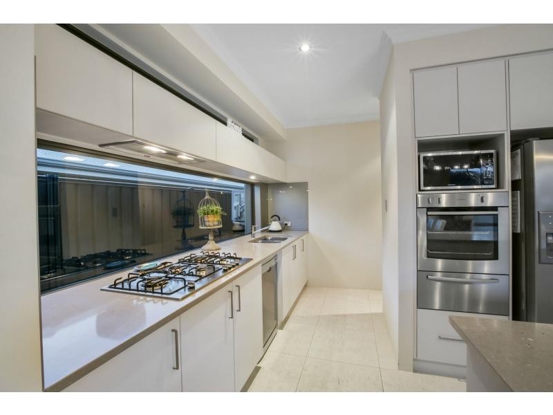 24 Panzano Circuit, Woodvale WA 6026