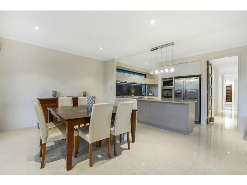 24 Panzano Circuit, Woodvale WA 6026