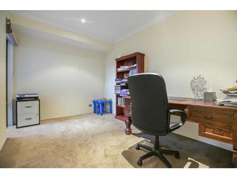 24 Panzano Circuit, Woodvale WA 6026