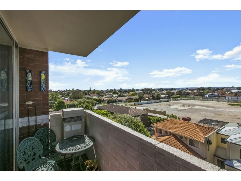 40/12 Tenth Avenue, Maylands WA 6051