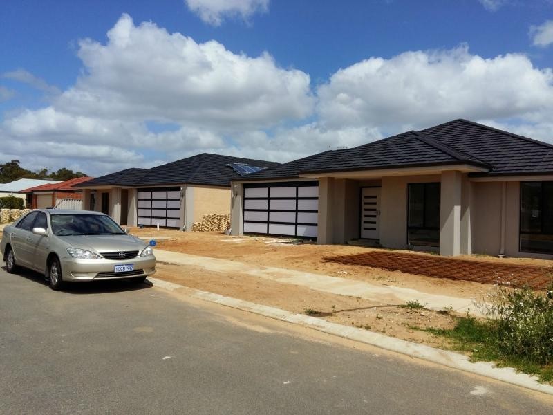 17 Hazelwood Road, Maddington WA 6109