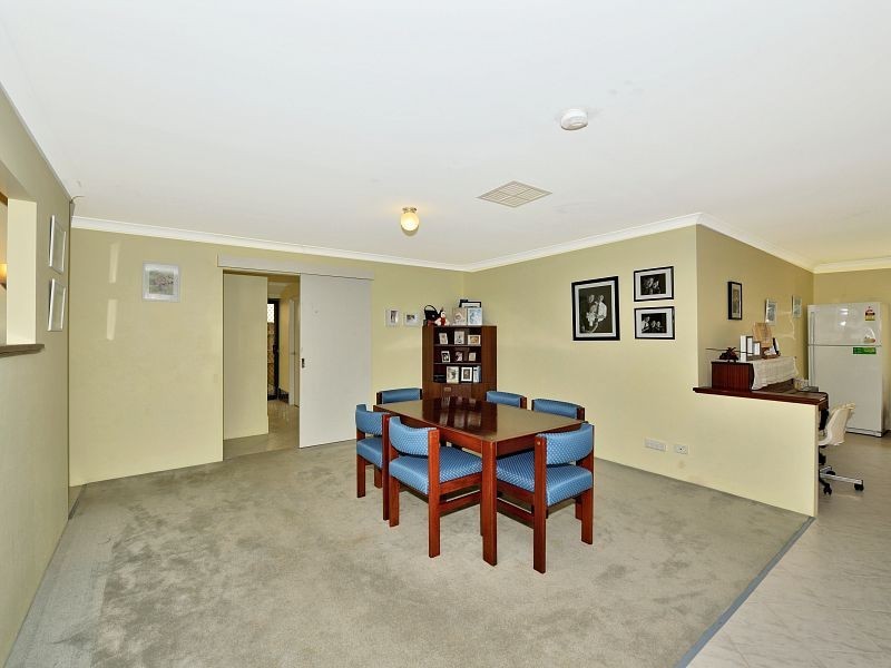6 Chantilly Circuit, Meadow Springs WA 6210