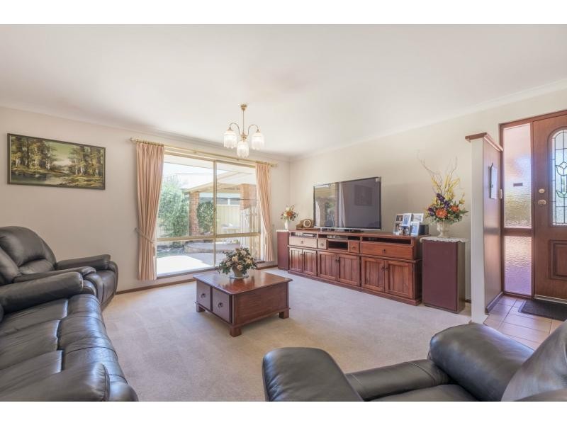 40 Reflection Gardens, Ballajura WA 6066