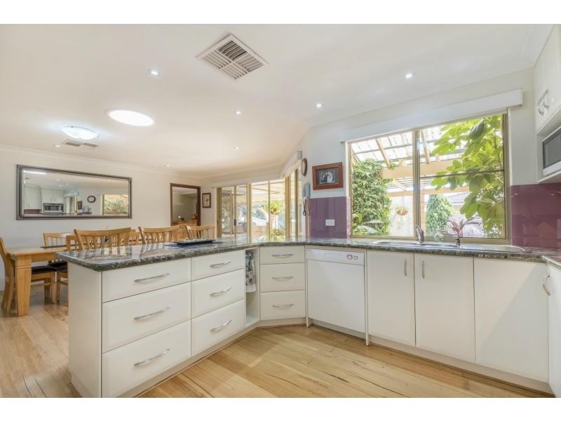 40 Reflection Gardens, Ballajura WA 6066