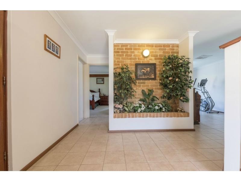 40 Reflection Gardens, Ballajura WA 6066