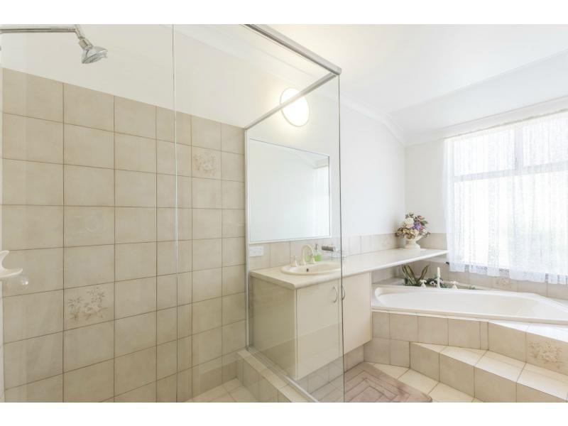 40 Reflection Gardens, Ballajura WA 6066