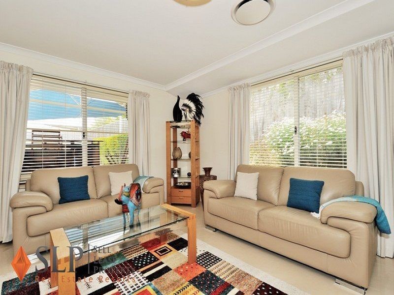 2 Maneroo Way, Ellenbrook WA 6069