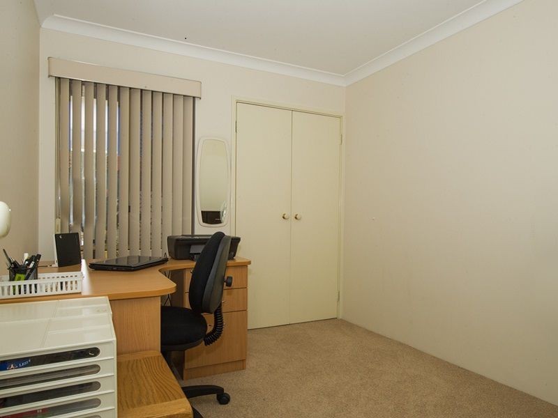 2/17 Camden Street, Dianella WA 6059