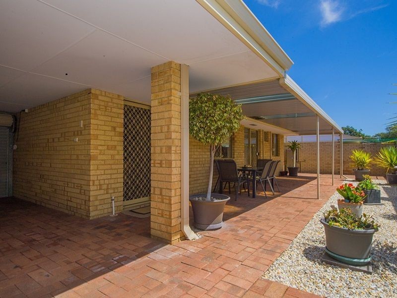 2/17 Camden Street, Dianella WA 6059