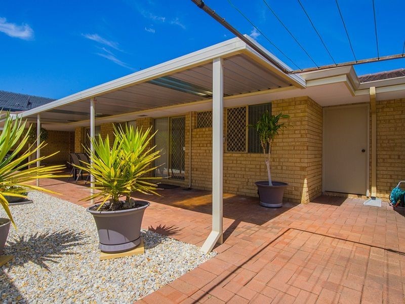 2/17 Camden Street, Dianella WA 6059